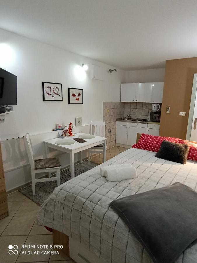 ביוגראד נה מורו Apartments Vrime מראה חיצוני תמונה